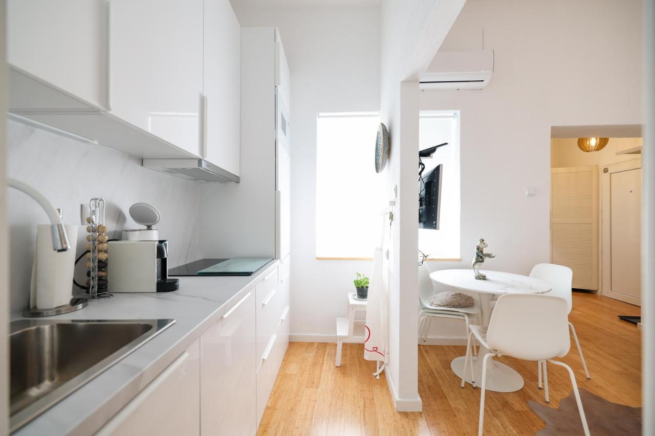 Iadra Apartment In City Center ザダル エクステリア 写真