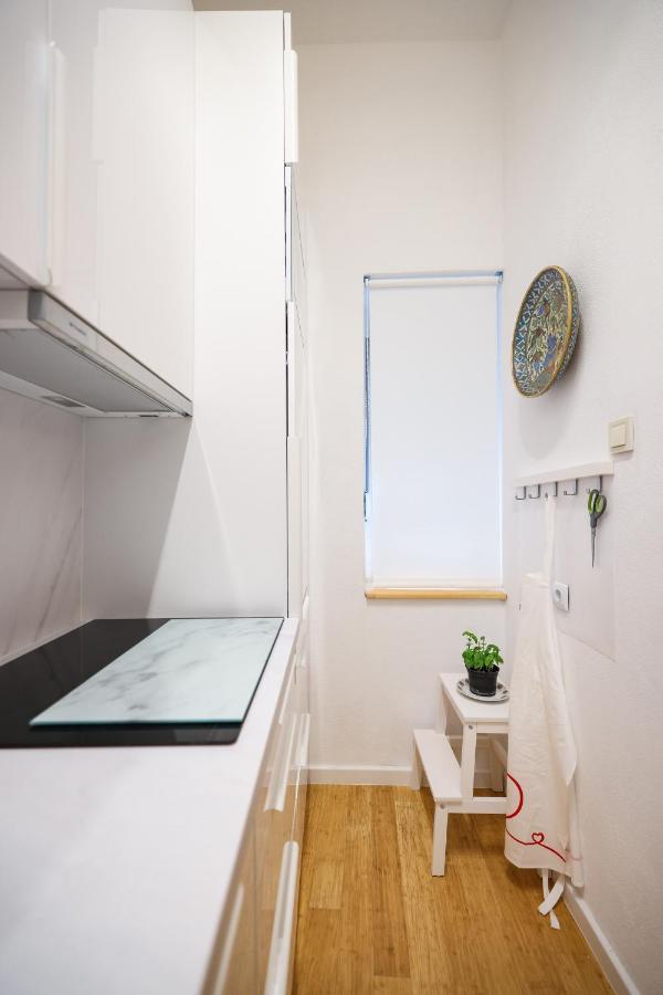Iadra Apartment In City Center ザダル エクステリア 写真